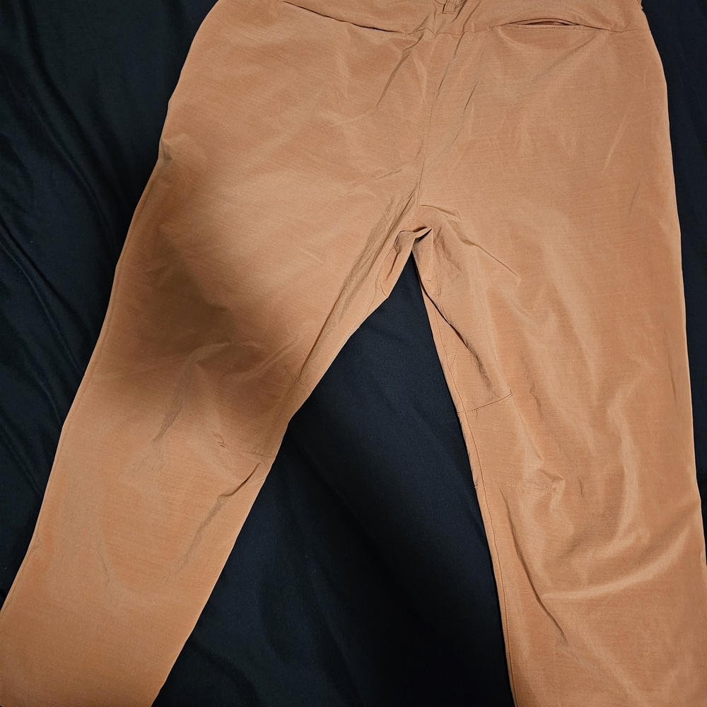 Fabletics Pants - Picture 4 of 4